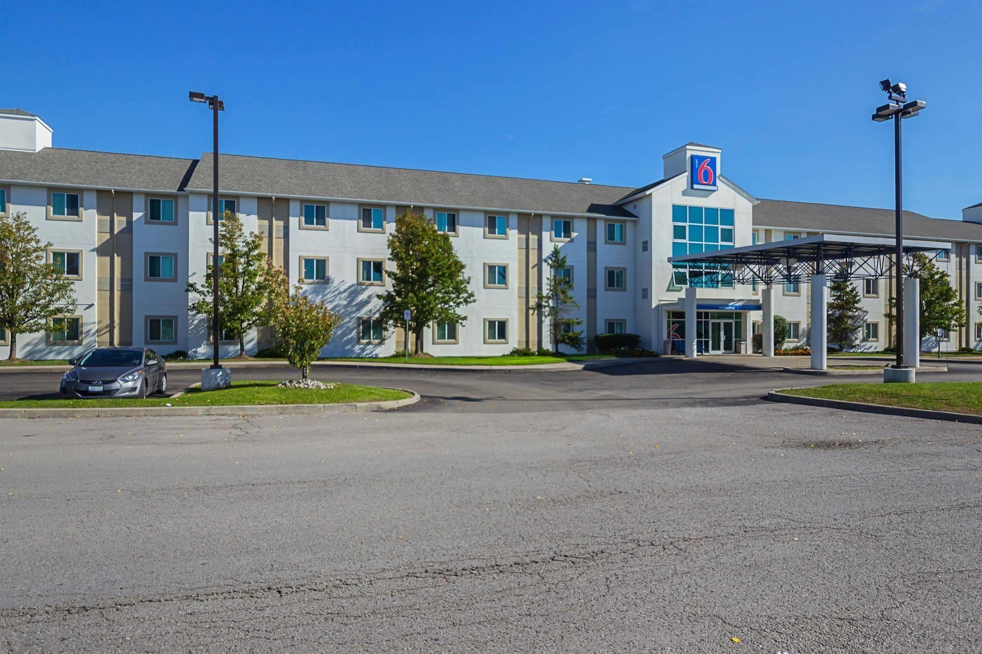 Motel 6-Whitby, On - Toronto East Exterior photo